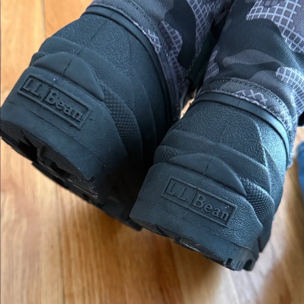 L.L. Bean Black and Gray Camouflage Snow Boots - Picture 7 of 7